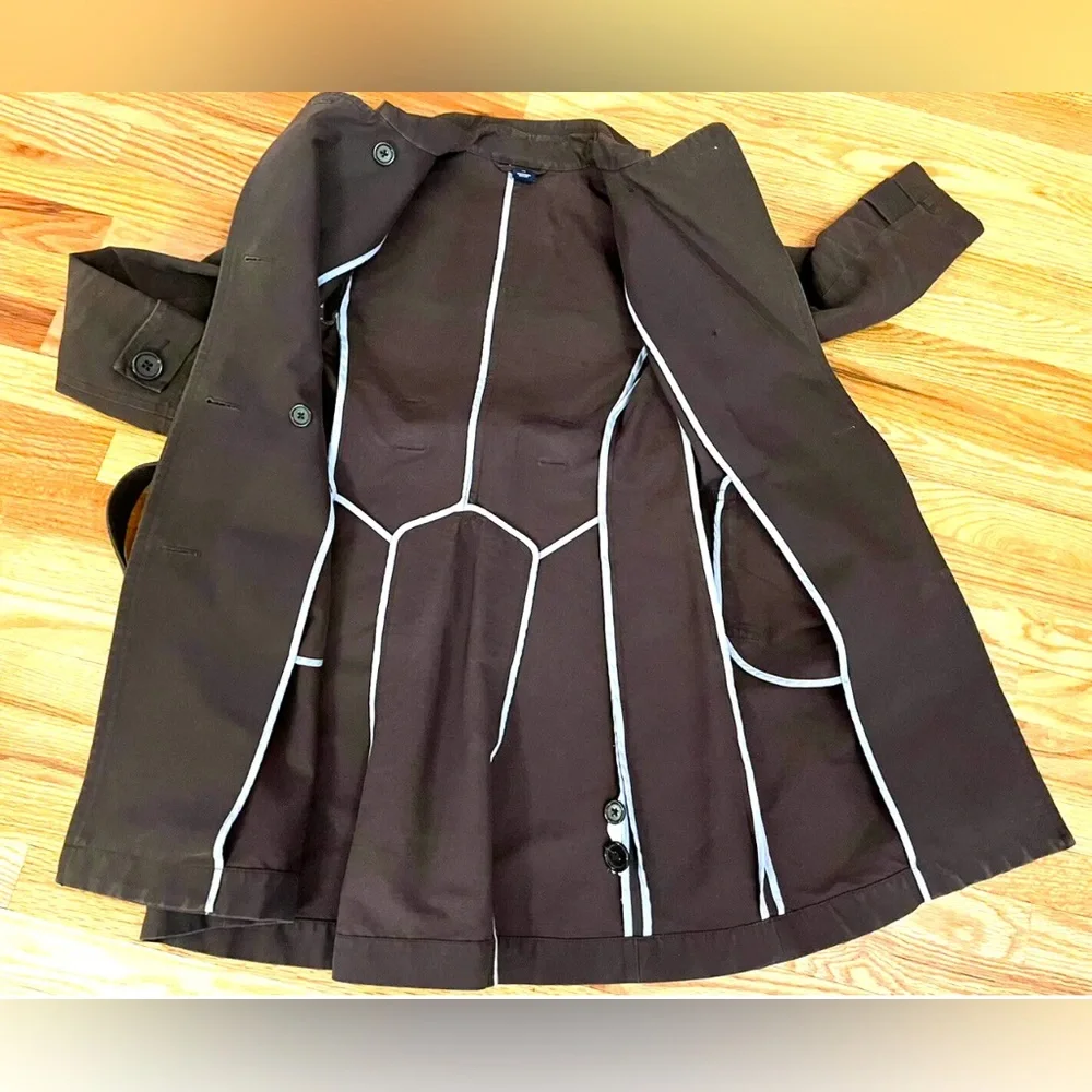 Brown Trench Coat Gap Size XS Dark Canvas, Tie Belt, Buttons and Finished Seams - Picture 3 of 9
